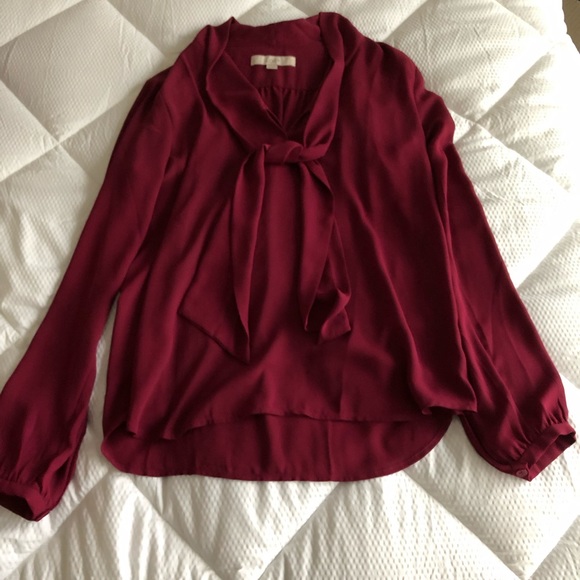LOFT Tops - LOFT tie neck Blouse Size S